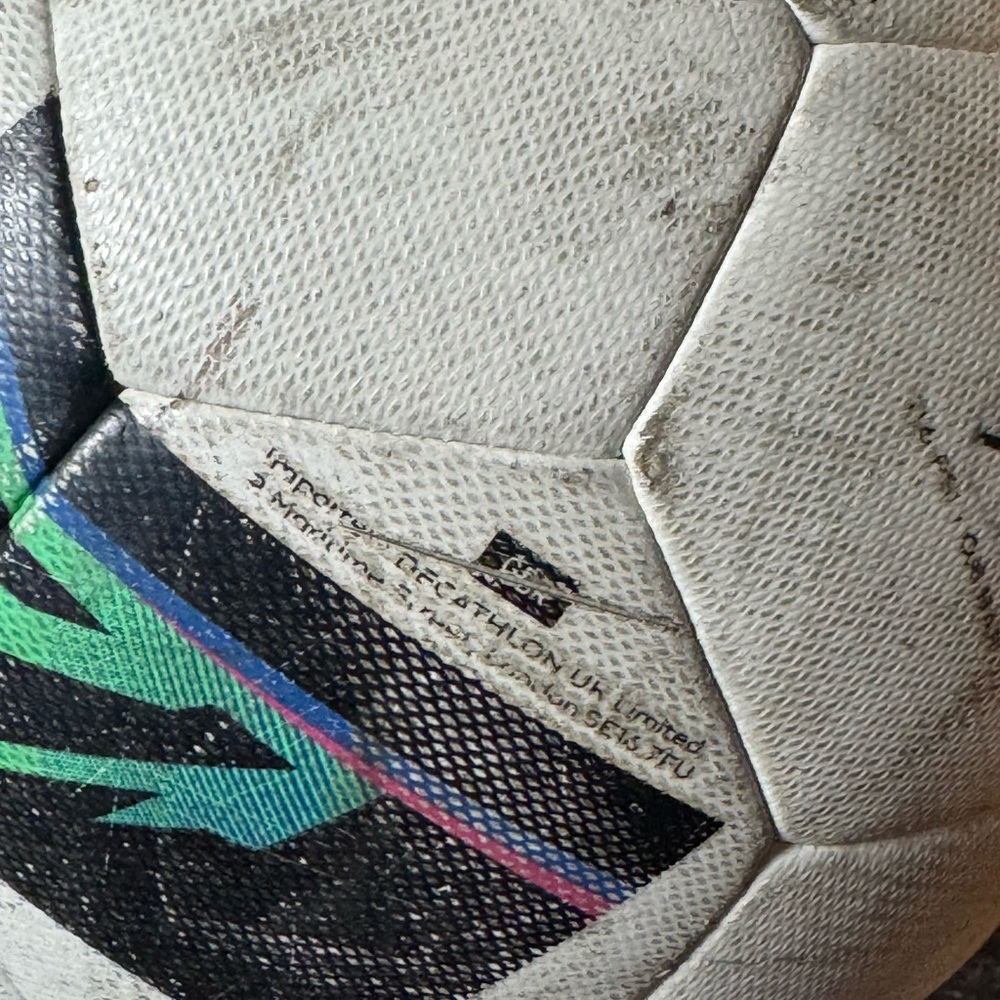 Lot of 2 FIFA Quality/ Basic Size 5 Ball Set - Picture 4 of 5